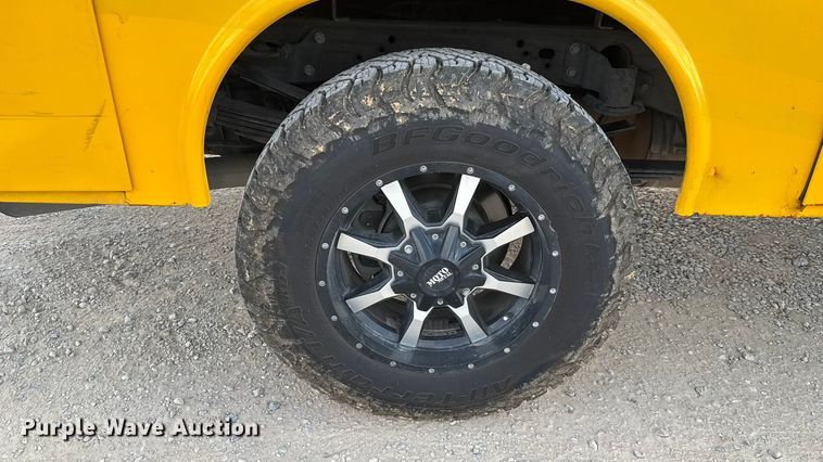 image for item EU5070 2018 Chevrolet Silverado 3500HD utility bed pickup truck