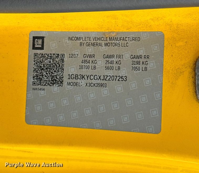 image for item EU5070 2018 Chevrolet Silverado 3500HD utility bed pickup truck