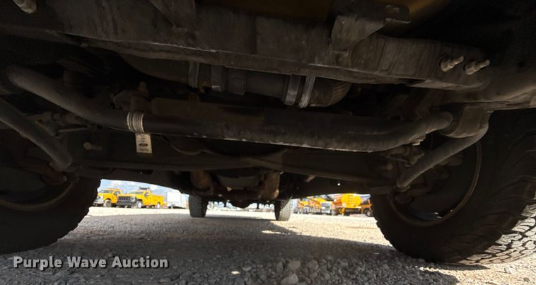 image for item EU5071 2019 Ford F350 Super Duty utility bed pickup truck