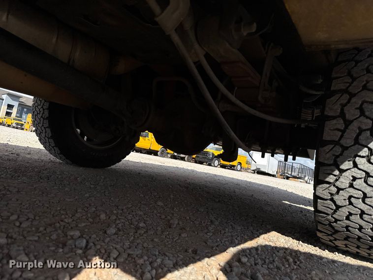 image for item EU5071 2019 Ford F350 Super Duty utility bed pickup truck