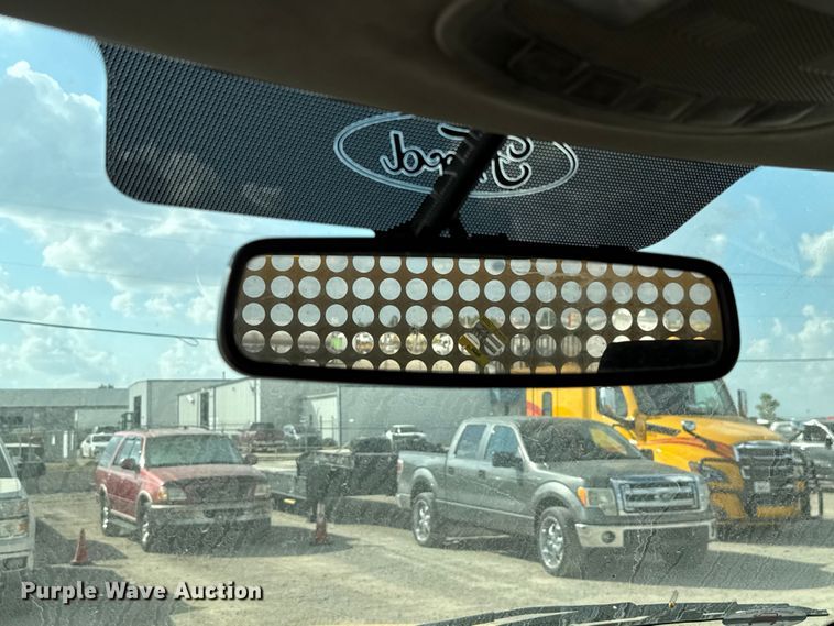 image for item EU5071 2019 Ford F350 Super Duty utility bed pickup truck