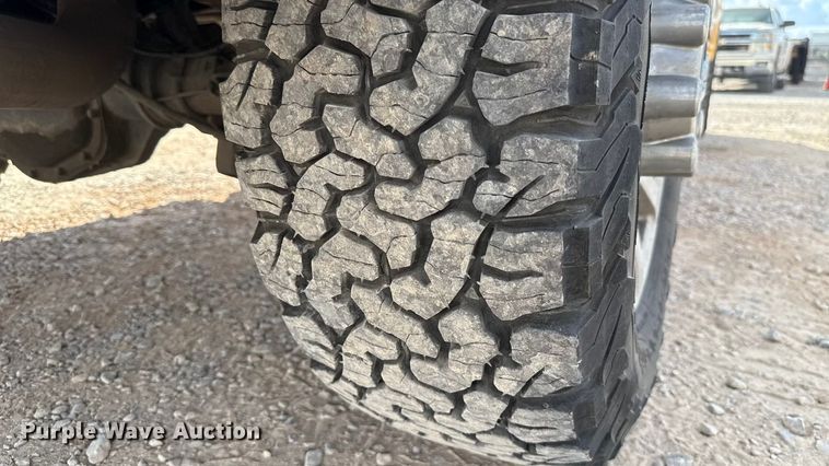 image for item EU5071 2019 Ford F350 Super Duty utility bed pickup truck