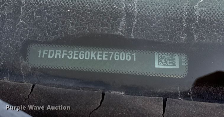 image for item EU5071 2019 Ford F350 Super Duty utility bed pickup truck