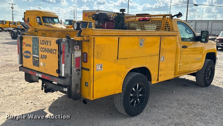 image for item EU5072 2018 Chevrolet Silverado 3500HD utility bed pickup truck