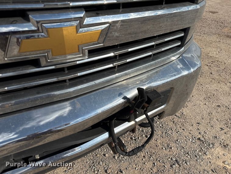 image for item EU5072 2018 Chevrolet Silverado 3500HD utility bed pickup truck