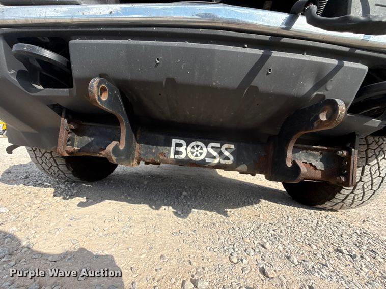 image for item EU5072 2018 Chevrolet Silverado 3500HD utility bed pickup truck