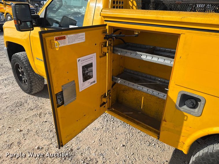 image for item EU5072 2018 Chevrolet Silverado 3500HD utility bed pickup truck