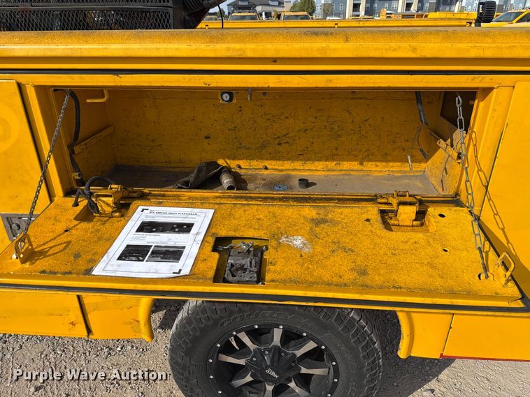 image for item EU5072 2018 Chevrolet Silverado 3500HD utility bed pickup truck