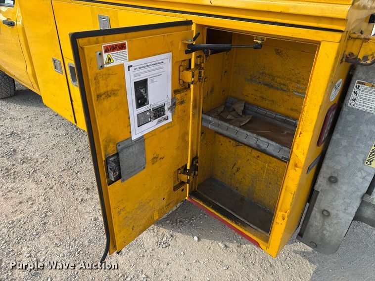 image for item EU5072 2018 Chevrolet Silverado 3500HD utility bed pickup truck