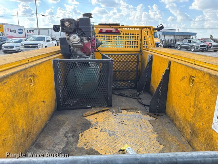 image for item EU5072 2018 Chevrolet Silverado 3500HD utility bed pickup truck