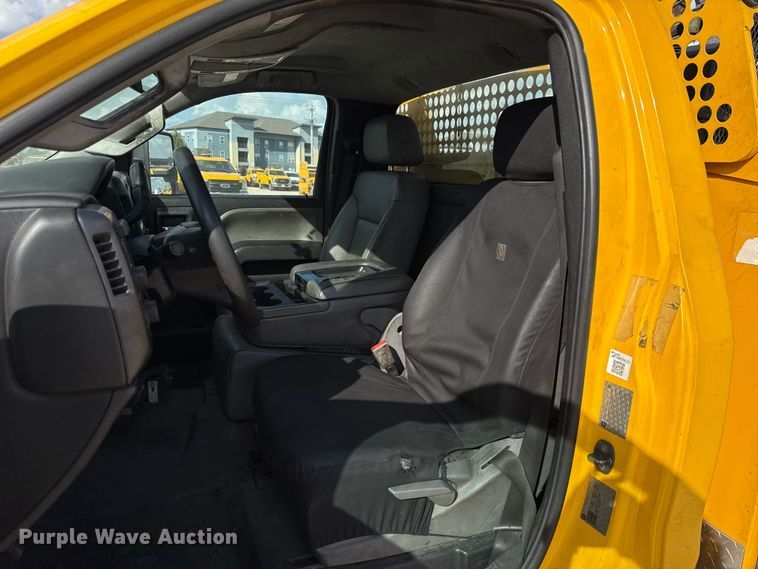 image for item EU5072 2018 Chevrolet Silverado 3500HD utility bed pickup truck