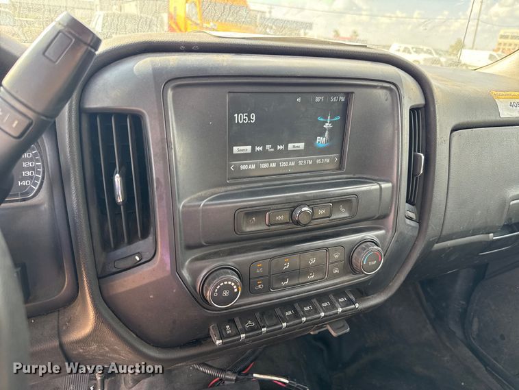 image for item EU5072 2018 Chevrolet Silverado 3500HD utility bed pickup truck