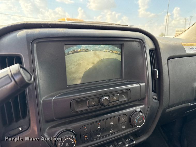 image for item EU5072 2018 Chevrolet Silverado 3500HD utility bed pickup truck