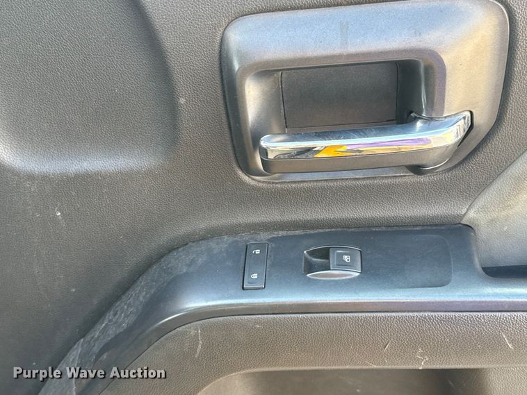 image for item EU5072 2018 Chevrolet Silverado 3500HD utility bed pickup truck