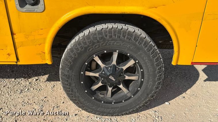 image for item EU5072 2018 Chevrolet Silverado 3500HD utility bed pickup truck