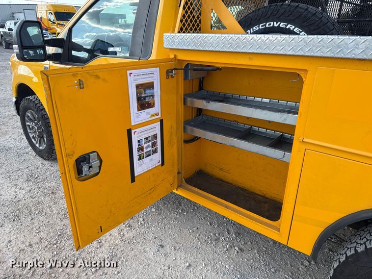 image for item EU5073 2020 Ford F350 Super Duty utility bed pickup truck