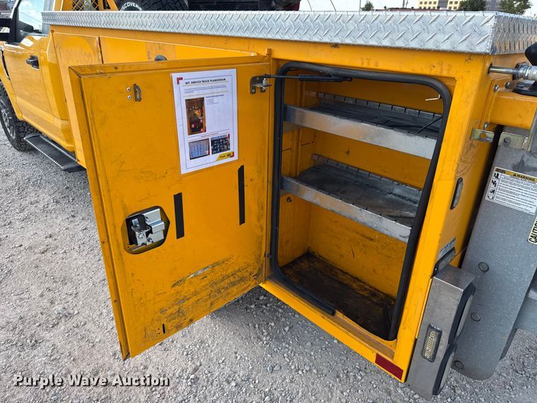 image for item EU5073 2020 Ford F350 Super Duty utility bed pickup truck