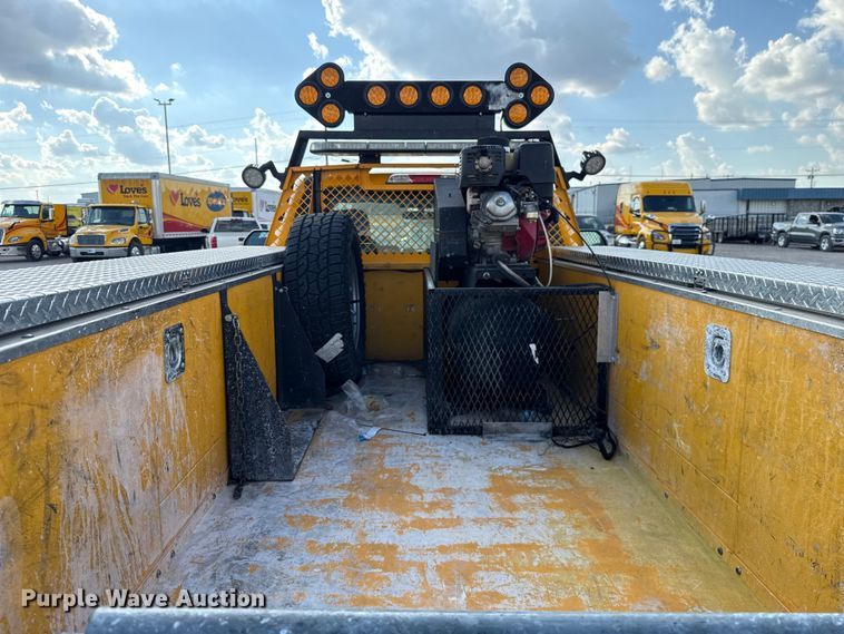 image for item EU5073 2020 Ford F350 Super Duty utility bed pickup truck