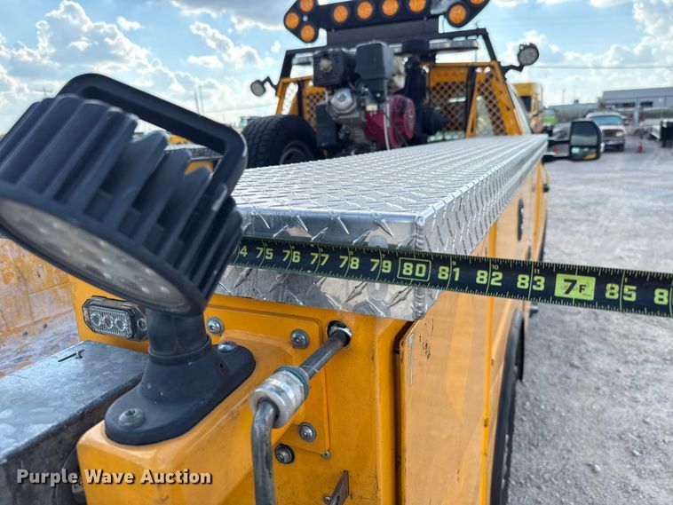 image for item EU5073 2020 Ford F350 Super Duty utility bed pickup truck