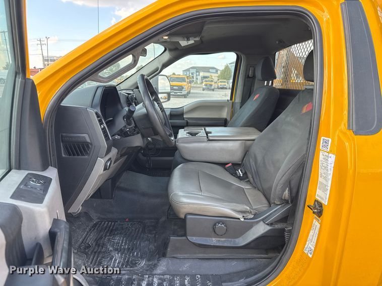 image for item EU5073 2020 Ford F350 Super Duty utility bed pickup truck