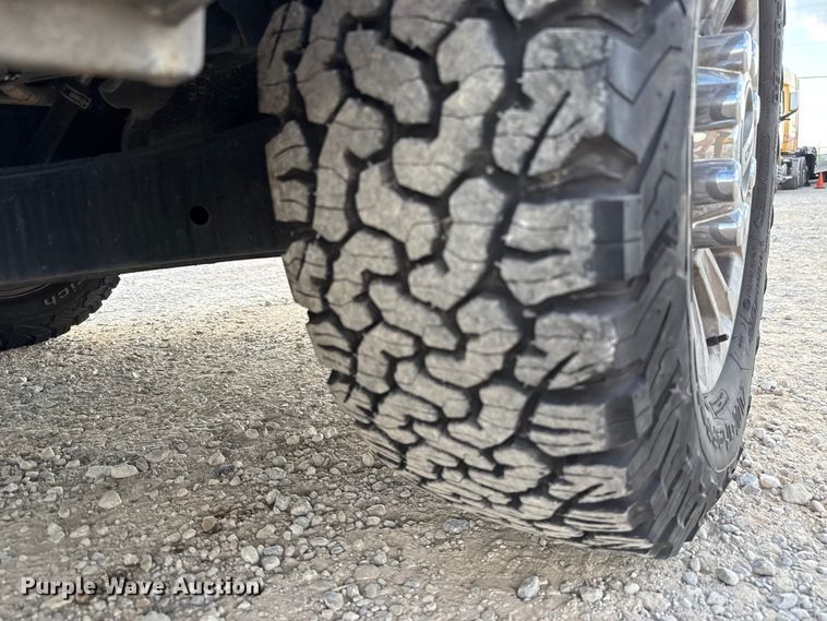 image for item EU5073 2020 Ford F350 Super Duty utility bed pickup truck