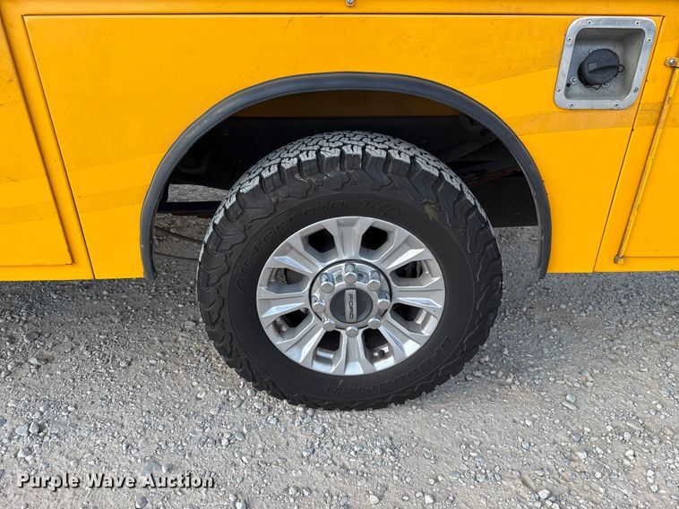 image for item EU5073 2020 Ford F350 Super Duty utility bed pickup truck