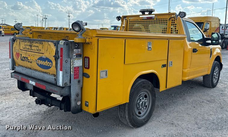 image for item EU5074 2018 Ford F350 Super Duty utility bed pickup truck