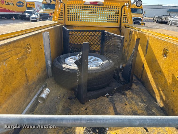 image for item EU5074 2018 Ford F350 Super Duty utility bed pickup truck