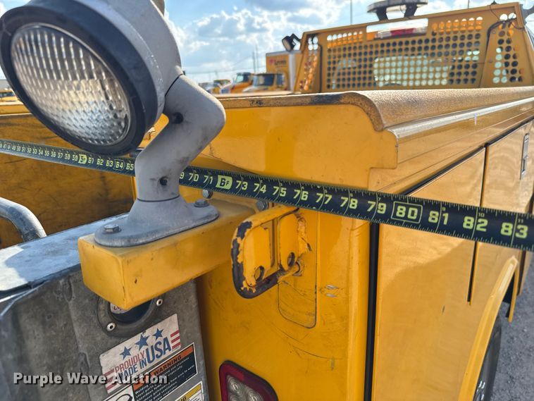 image for item EU5074 2018 Ford F350 Super Duty utility bed pickup truck