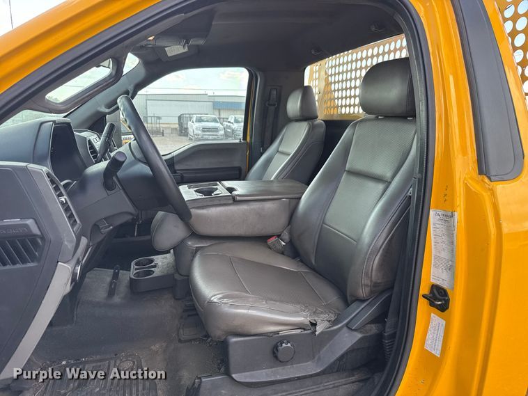 image for item EU5074 2018 Ford F350 Super Duty utility bed pickup truck