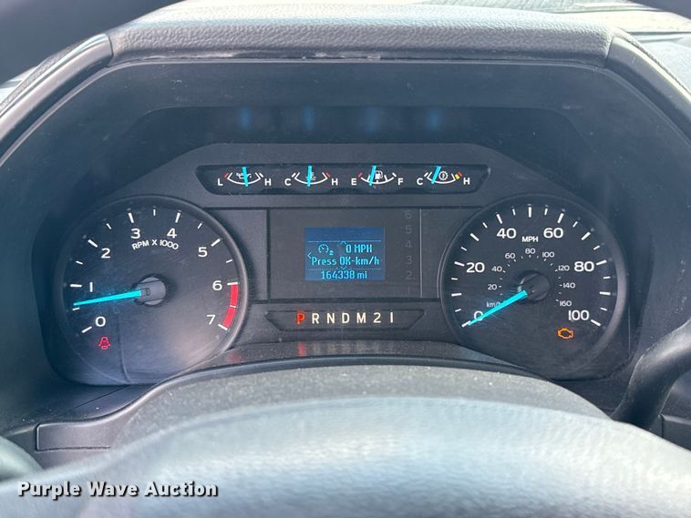 image for item EU5074 2018 Ford F350 Super Duty utility bed pickup truck