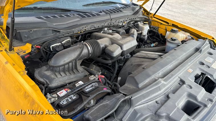 image for item EU5074 2018 Ford F350 Super Duty utility bed pickup truck