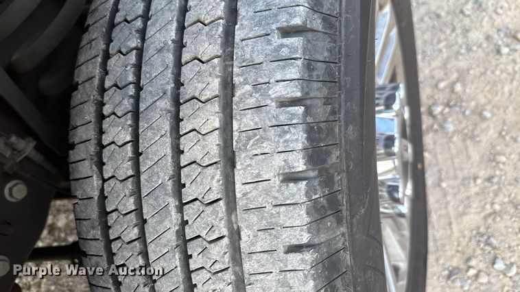 image for item EU5074 2018 Ford F350 Super Duty utility bed pickup truck