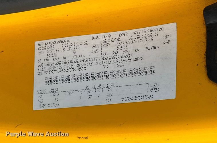 image for item EU5074 2018 Ford F350 Super Duty utility bed pickup truck