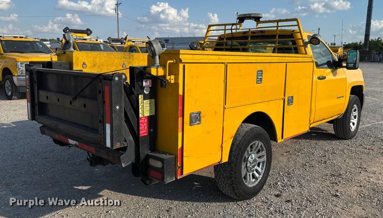 image for item EU5075 2015 Chevrolet Silverado 3500HD utility bed pickup truck