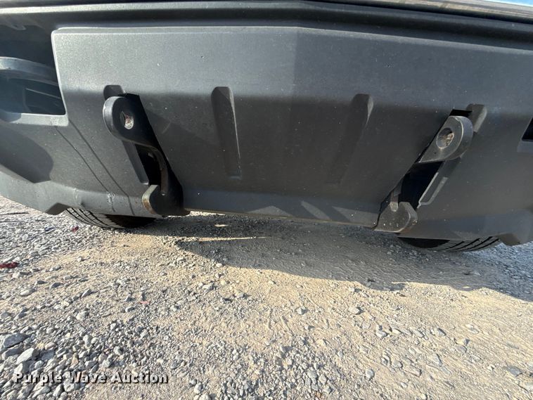 image for item EU5075 2015 Chevrolet Silverado 3500HD utility bed pickup truck