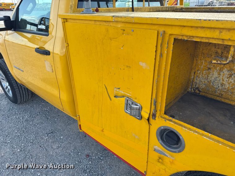image for item EU5075 2015 Chevrolet Silverado 3500HD utility bed pickup truck