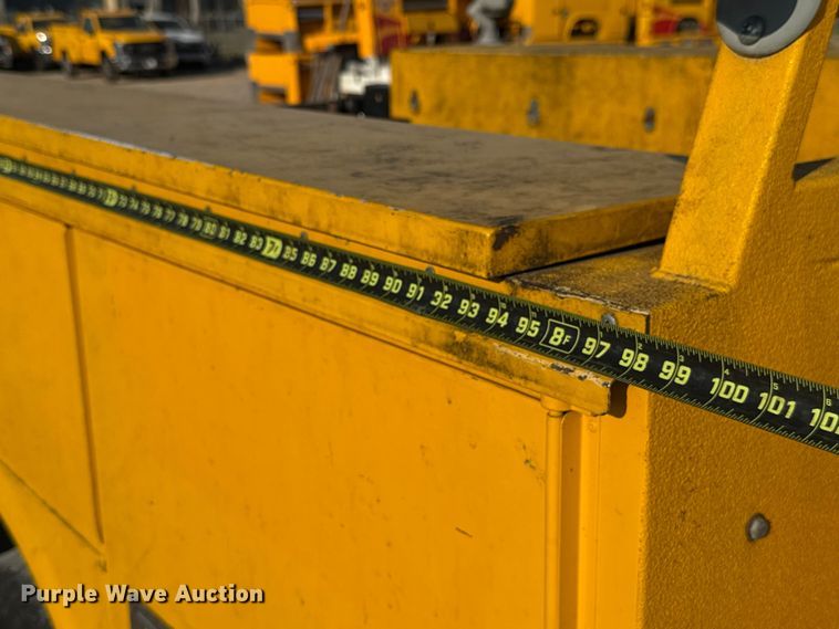 image for item EU5075 2015 Chevrolet Silverado 3500HD utility bed pickup truck