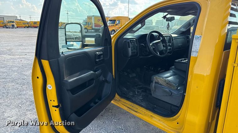 image for item EU5075 2015 Chevrolet Silverado 3500HD utility bed pickup truck