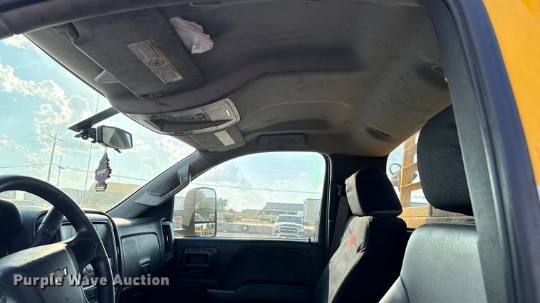 image for item EU5075 2015 Chevrolet Silverado 3500HD utility bed pickup truck