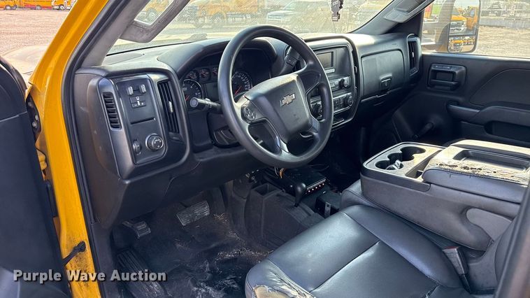 image for item EU5075 2015 Chevrolet Silverado 3500HD utility bed pickup truck