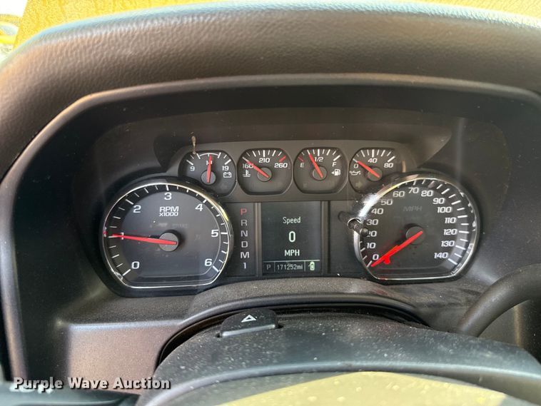 image for item EU5075 2015 Chevrolet Silverado 3500HD utility bed pickup truck