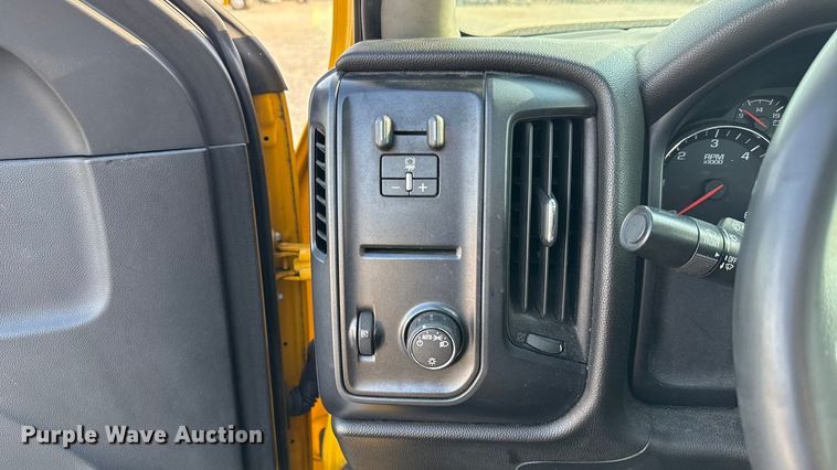 image for item EU5075 2015 Chevrolet Silverado 3500HD utility bed pickup truck