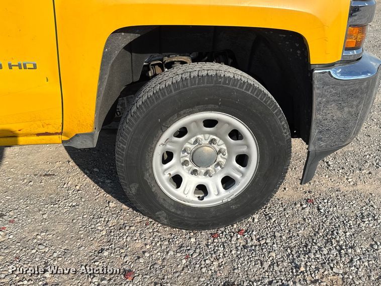 image for item EU5075 2015 Chevrolet Silverado 3500HD utility bed pickup truck