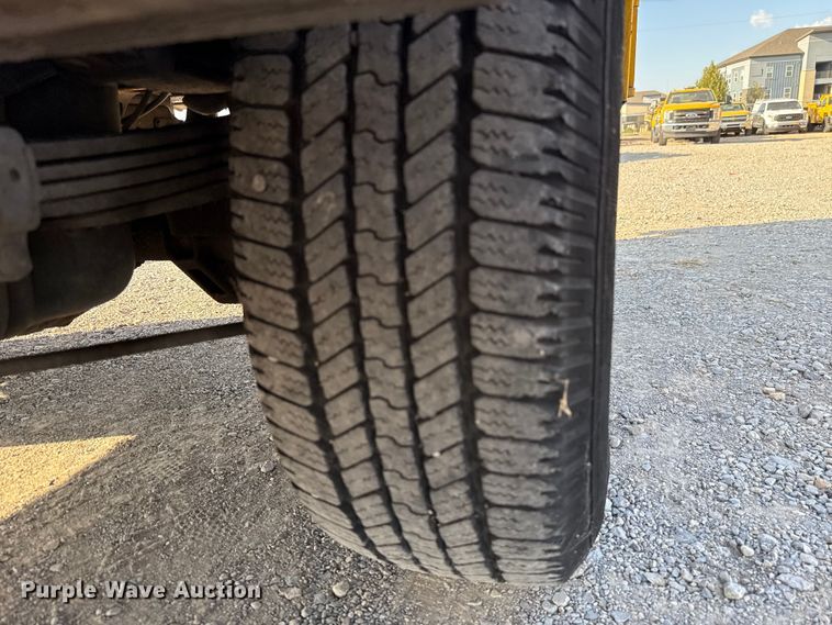 image for item EU5075 2015 Chevrolet Silverado 3500HD utility bed pickup truck