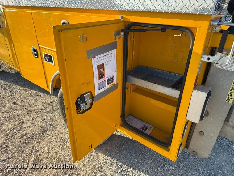 image for item EU5077 2018 Chevrolet Silverado 3500HD utility bed pickup truck