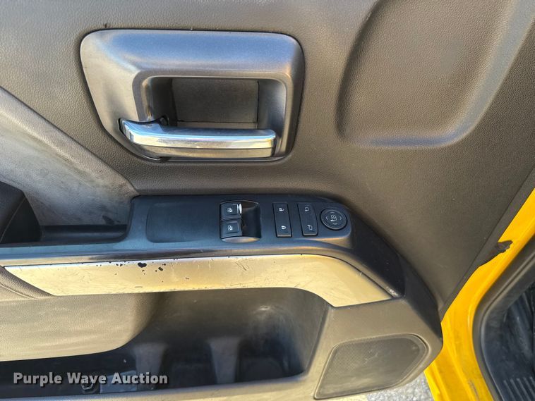 image for item EU5077 2018 Chevrolet Silverado 3500HD utility bed pickup truck