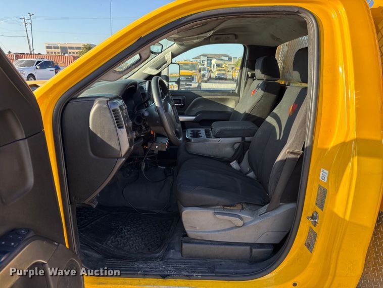 image for item EU5077 2018 Chevrolet Silverado 3500HD utility bed pickup truck