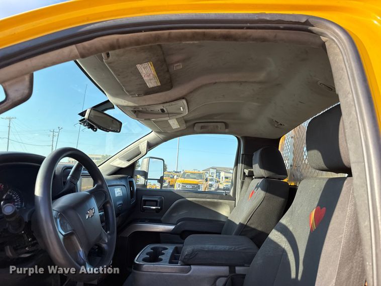 image for item EU5077 2018 Chevrolet Silverado 3500HD utility bed pickup truck