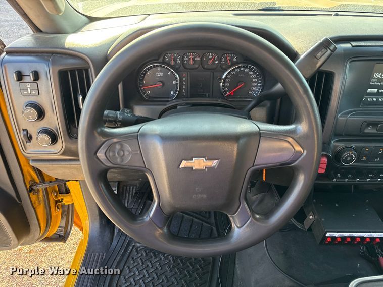 image for item EU5077 2018 Chevrolet Silverado 3500HD utility bed pickup truck